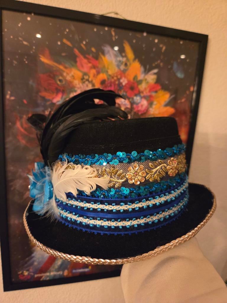 Dameshoed in zeer goede staat, Ophalen of Verzenden, Zo goed als nieuw, Maat 46/48 (XL) of groter, Carnaval