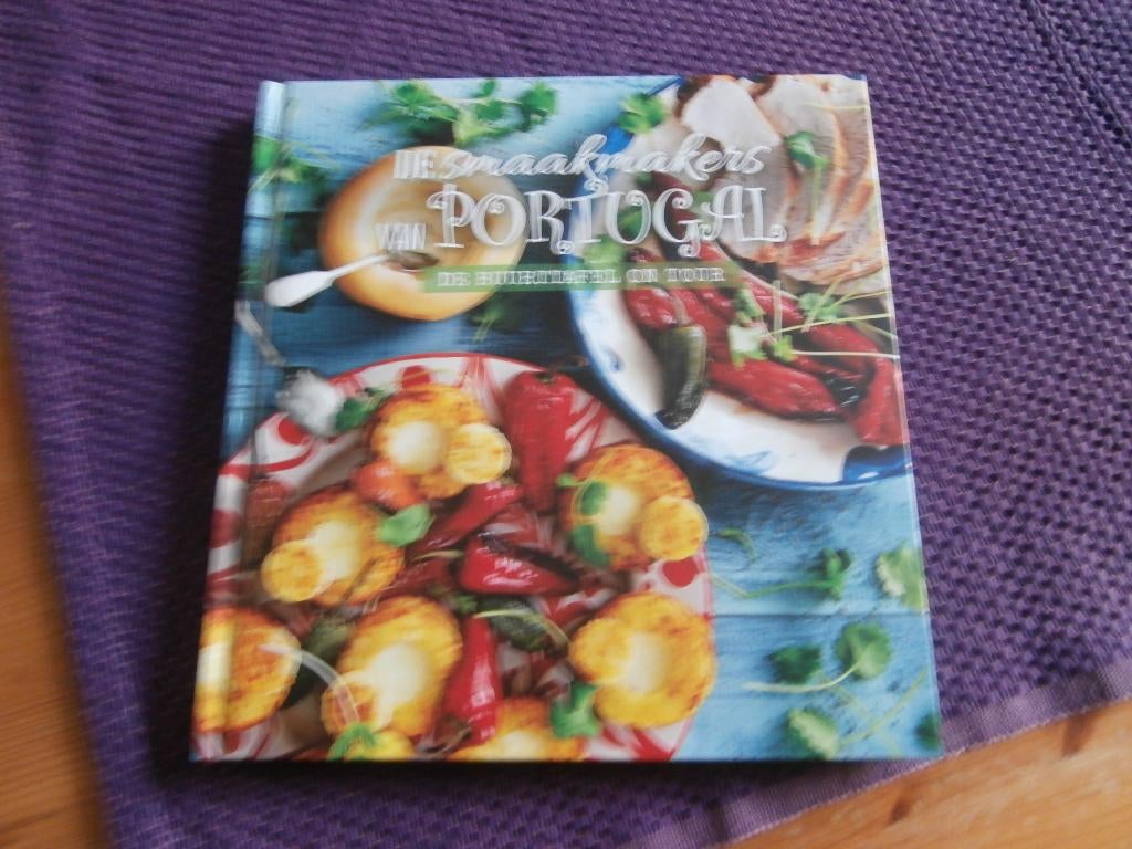 kookboek Aviko De smaakmakers van Portugal kookweek buurttaf, Ophalen of Verzenden, Nieuw, Aviko, Europa