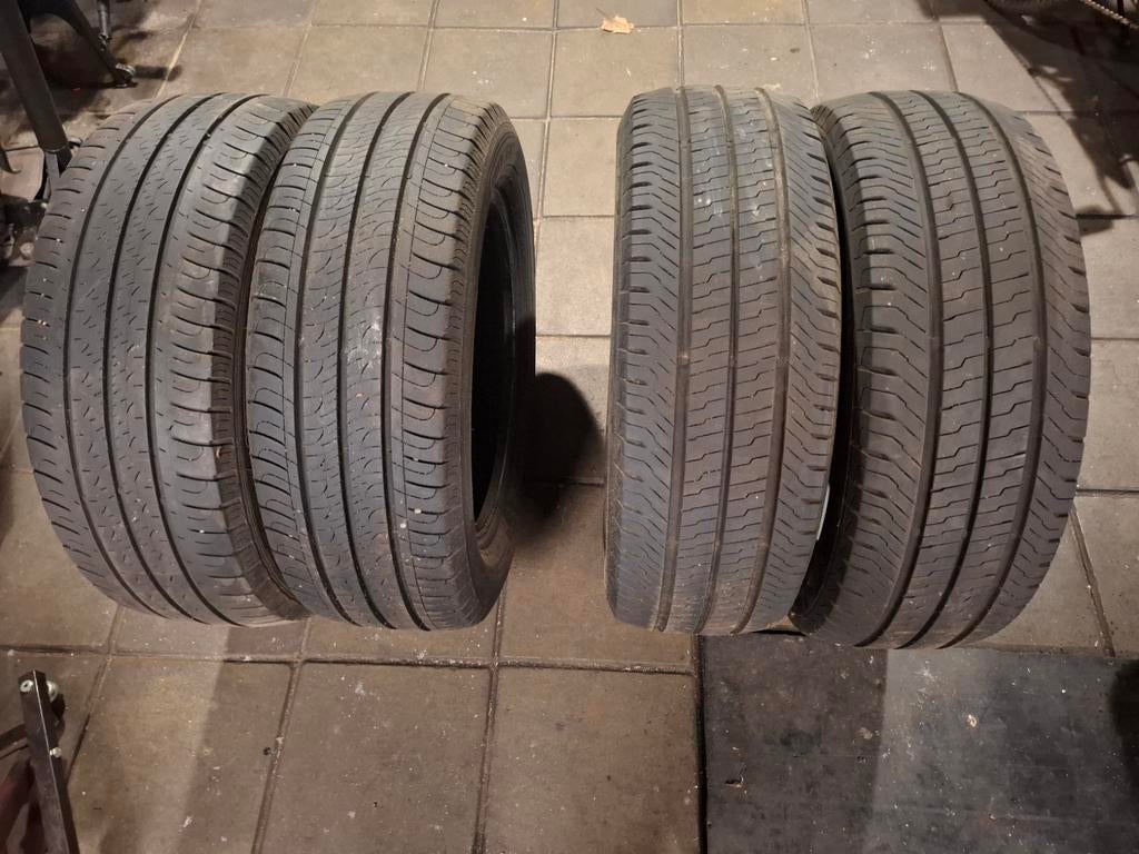 Continental & Goodyear 215/60R17C Banden Set, Auto-onderdelen, Banden en Velgen, Ophalen, 17 inch, Band(en), Zomerbanden