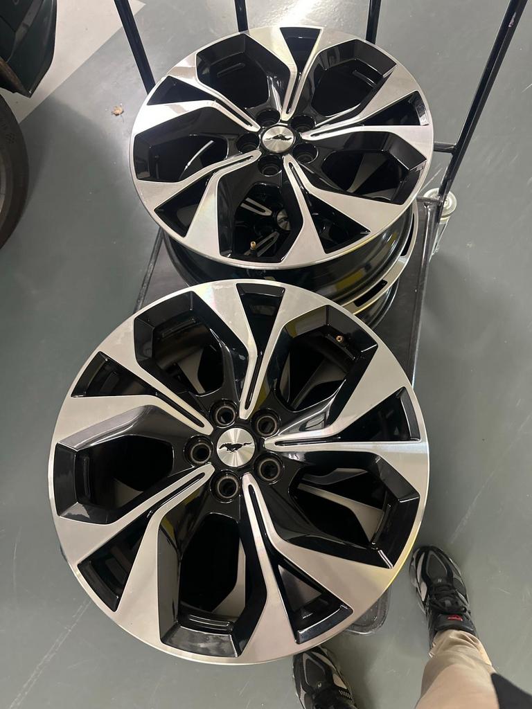 Ford Mustang Velgen set 19 inch, Gebruikt, Velg(en), All Season, Personenwagen
