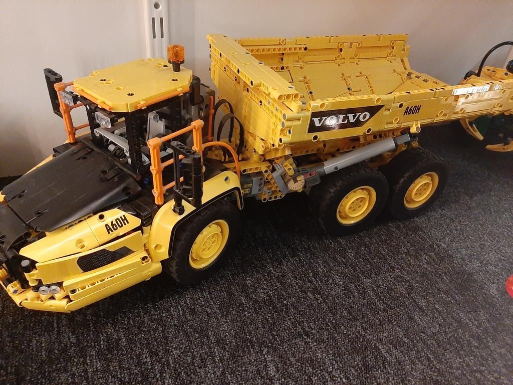 Lego Technic Volvo A60H Dumper 42114 - Zo goed als nieuw, Ophalen, Zo goed als nieuw, Complete set, Lego