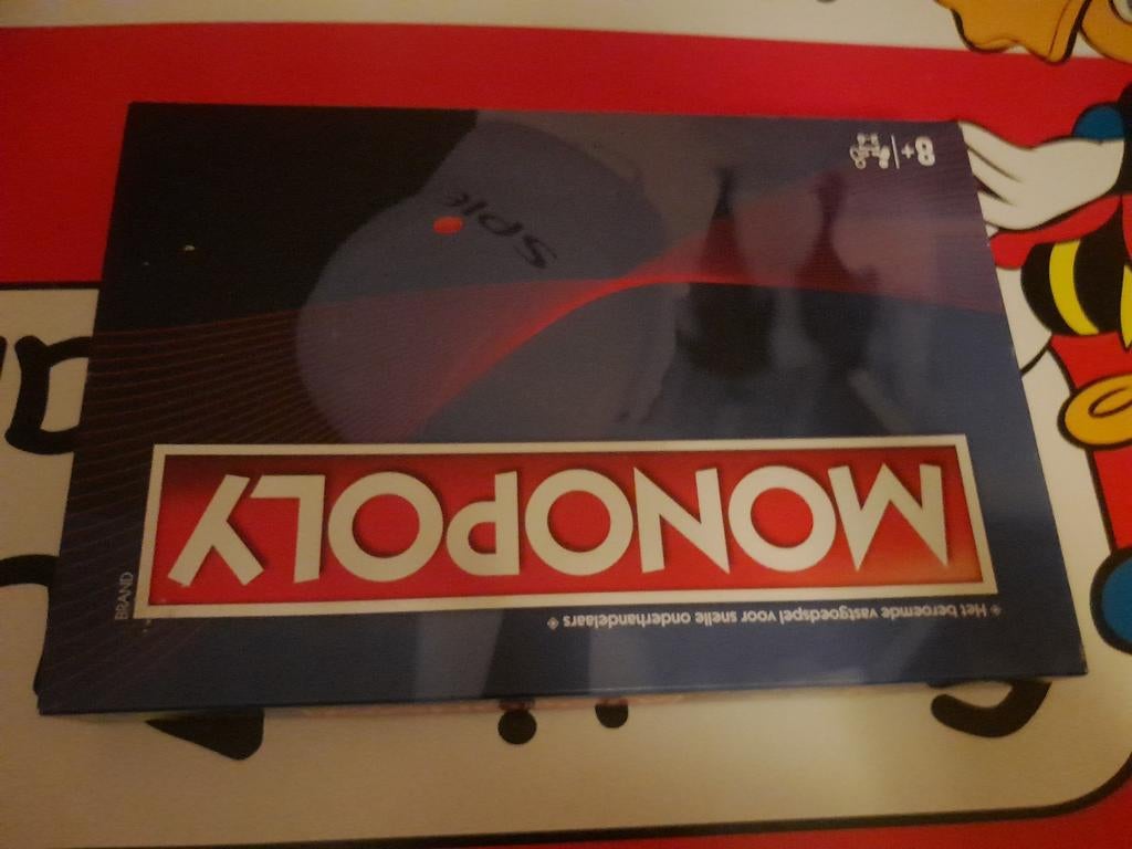 Monopoly spie, Hobby en Vrije tijd, Gezelschapsspellen | Bordspellen, Ophalen of Verzenden, Zo goed als nieuw