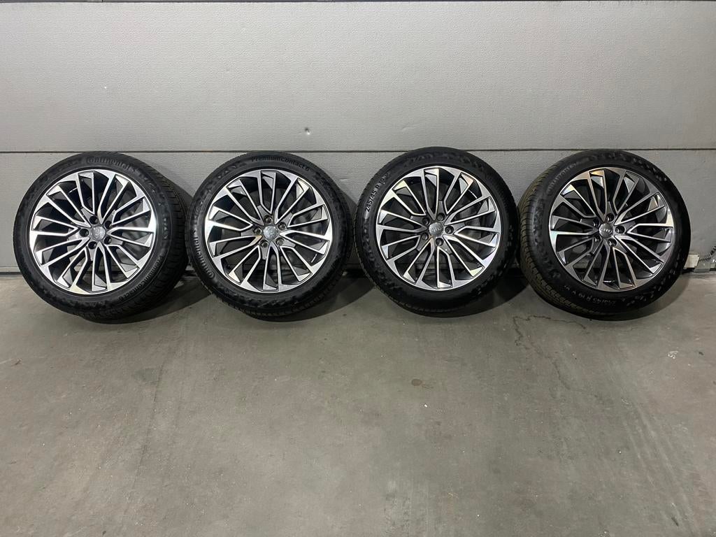 Zomerset Audi A6 continental origineel!, Auto-onderdelen, Banden en Velgen, Banden en Velgen, Zomerbanden, 19 inch, 245 mm, Personenwagen