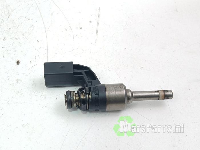 Injector (benzine injectie) van een Volkswagen Touran, Gebruikt, -, Volkswagen, -