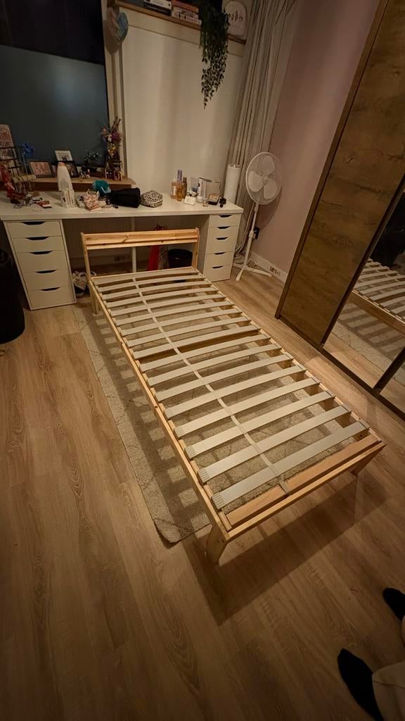 Houten Eenpersoons Bedframe, Huis en Inrichting, Slaapkamer | Bedden, Ophalen, Gebruikt, 90 cm, Eenpersoons