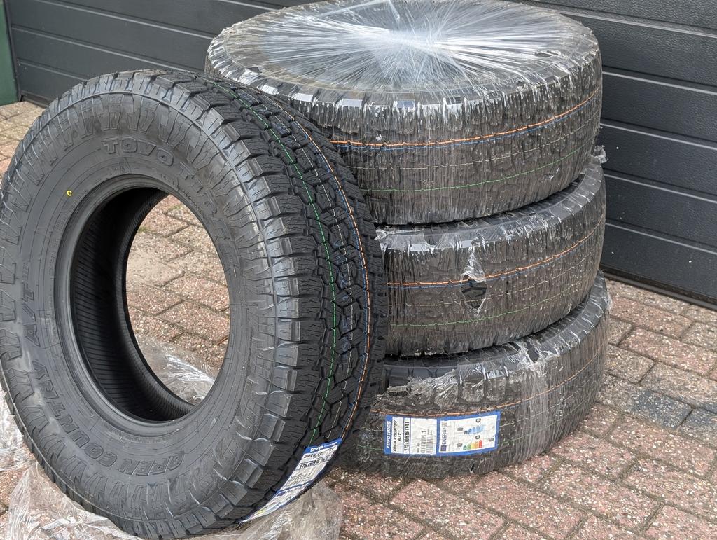 4X 16INCH ALLTERRAIN BANDEN TOYO TIRES, Auto-onderdelen, Ophalen, 16 inch, 275 mm, Nieuw