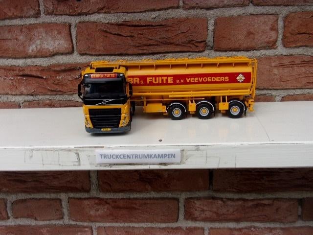 WSI  Volvo  FH5  van  Gebr.  Fuite - Genemuiden., Ophalen of Verzenden, Nieuw, Bus of Vrachtwagen, Wsi