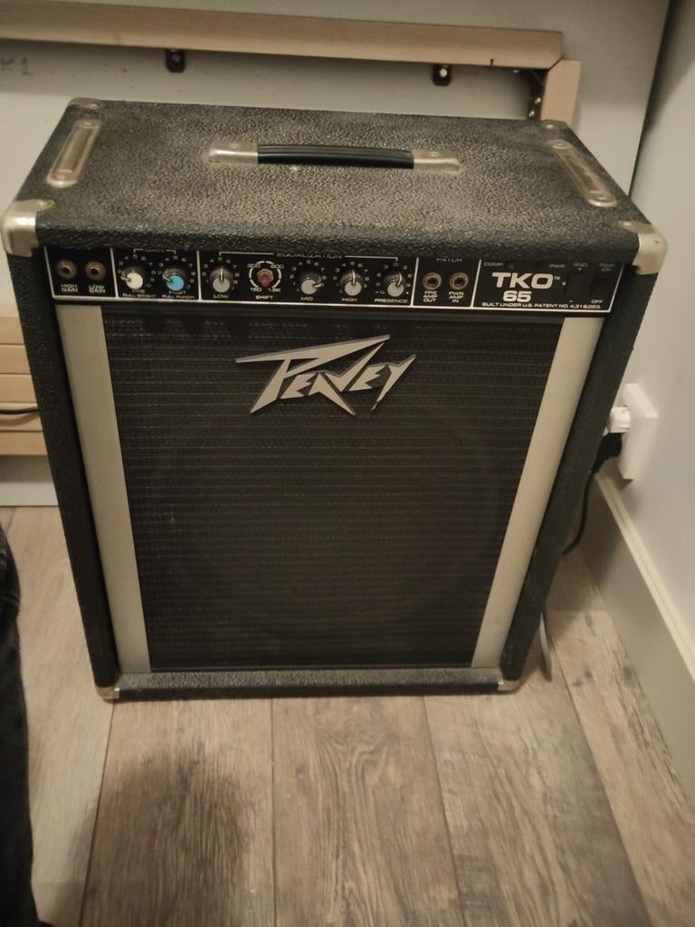 Peavey TKO 65 Basversterker, Muziek en Instrumenten, Ophalen, Gebruikt, Basgitaar, 50 tot 100 watt
