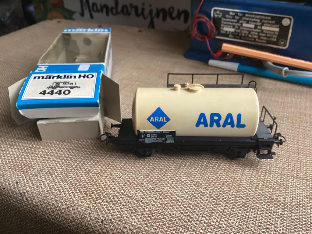 Marklin 4440 DB ketelwagen Aral VERKLEURD zie de foto’s, Wisselstroom, Wagon, Ophalen of Verzenden, Zo goed als nieuw