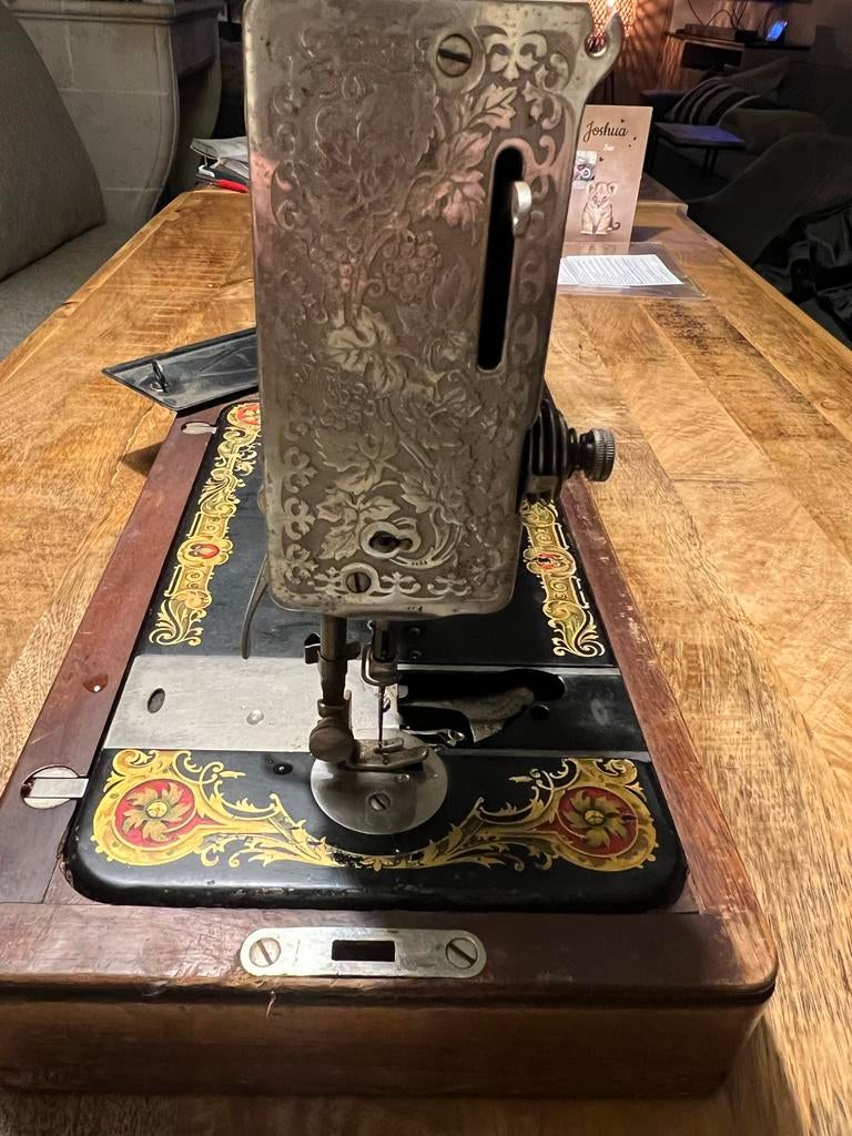 Antieke Singer Naaimachine met Houten Koffer, Antiek en Kunst, Ophalen