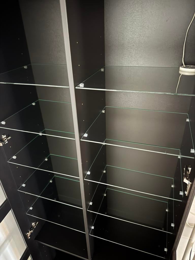 Moderne vitrinekast glazen niveau’s, Huis en Inrichting, Ophalen, Zo goed als nieuw