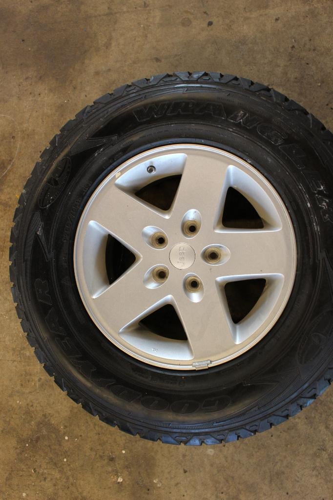 1 ongebruikte velg Jeep Wrangler JK 2007-2018, 17 inch, Auto-onderdelen, Banden en Velgen, Ophalen, 255 mm, Banden en Velgen, Nieuw