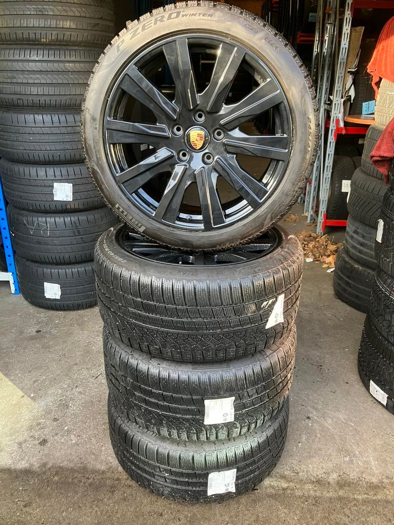 20 inch originele Porsche Taycan velgen met winterbanden, Porsche, Porsche, Personenwagen, 20 inch