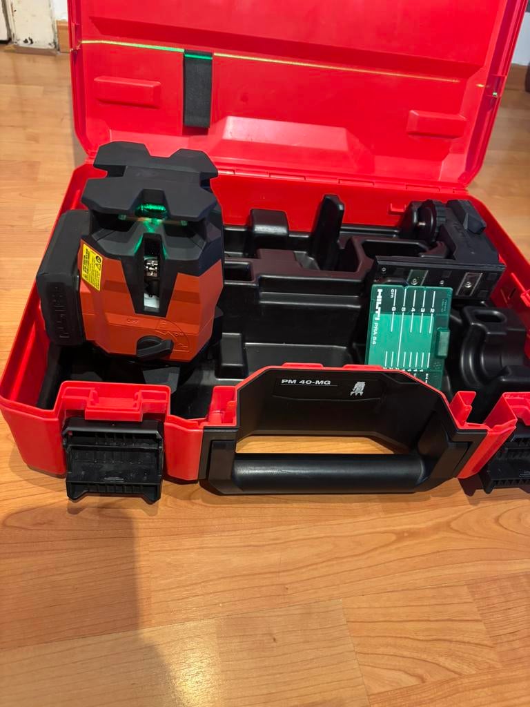 Hilti laser PM 40 MG, Doe-het-zelf en Verbouw, Meetapparatuur, Ophalen of Verzenden, Zo goed als nieuw, Afstand
