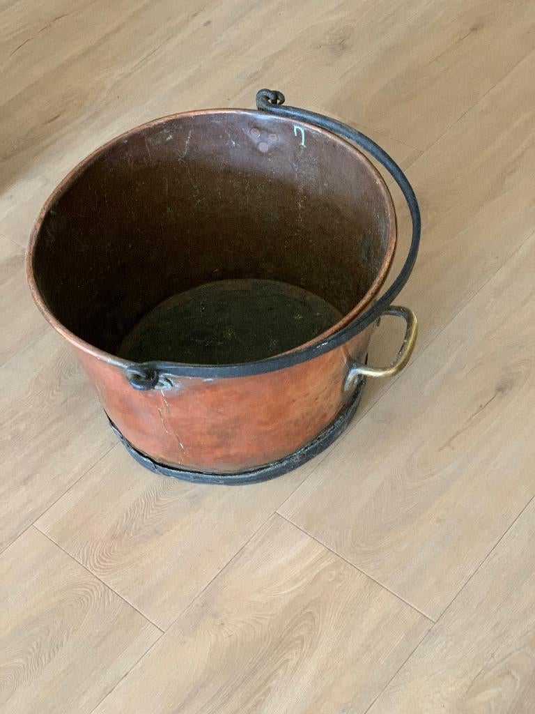 Koperen houtbak, Ophalen, Koper