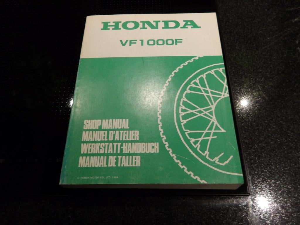 Origineel werkplaatshandboek Honda VF1000F VF 1000F, Motoren, Verzenden, Honda