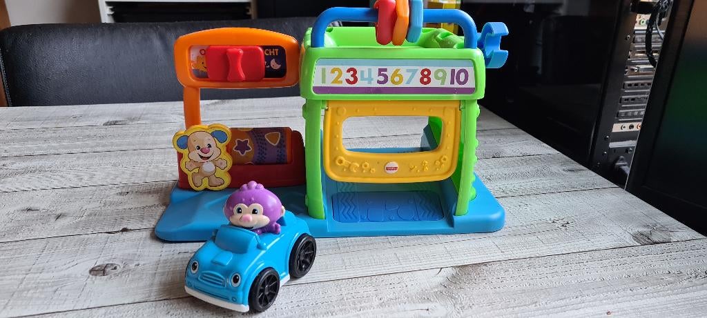 Fisher price garage Fisherprice garage met bijhorende aut, Ophalen, Zo goed als nieuw, Speelset, Met geluid