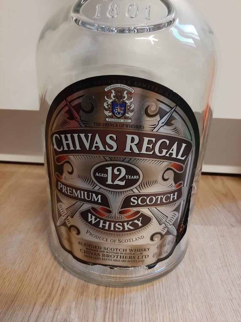 Grote chivas regal dummy fles, Verzamelen, Ophalen of Verzenden, Zo goed als nieuw, Gebruiksvoorwerp