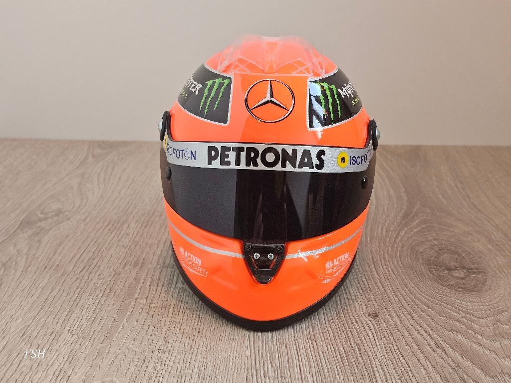 Helm Michael Schumacher, Afscheid 2012. Schuberth. TOPPER, Verzamelen, Ophalen of Verzenden, Nieuw, Formule 1