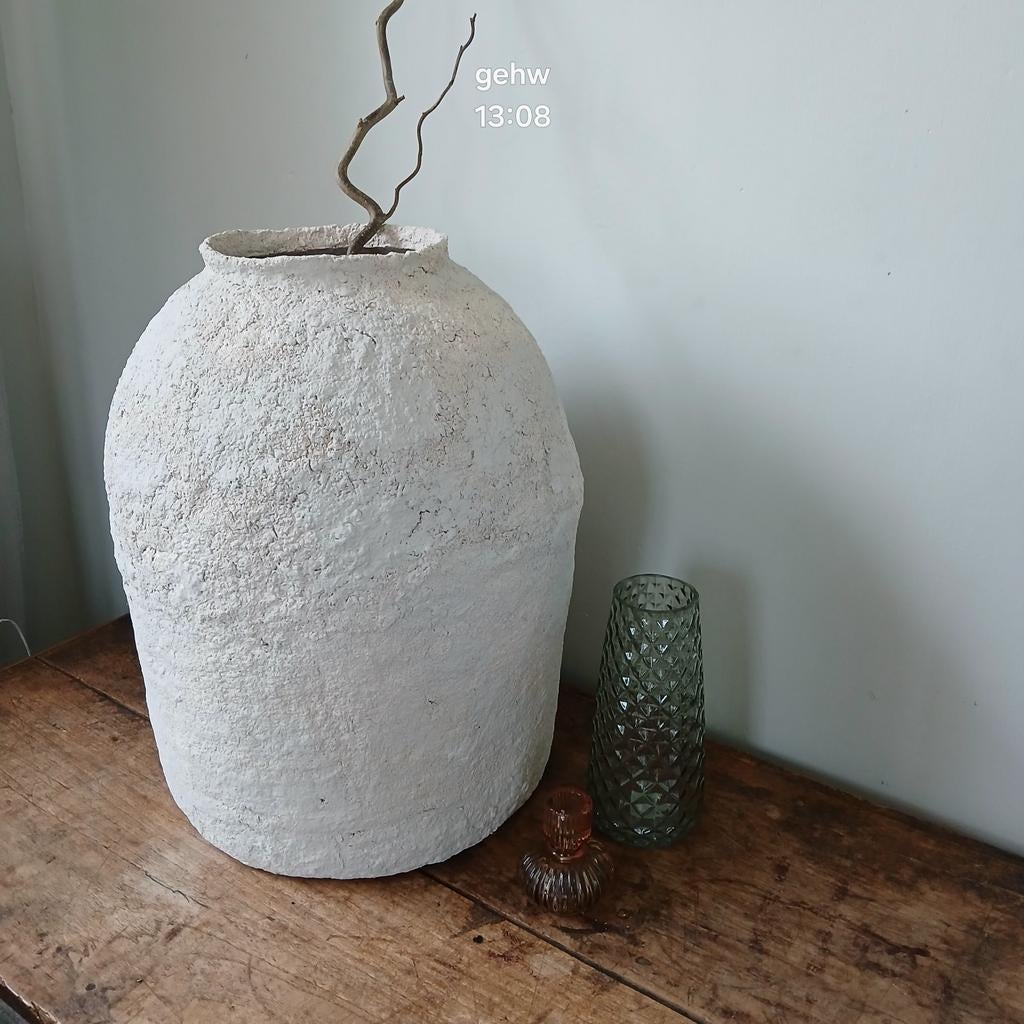 Prachtige handgemaakt beige vaas/pot papier maché, Huis en Inrichting, Ophalen, Overige materialen, Overige kleuren, Zo goed als nieuw