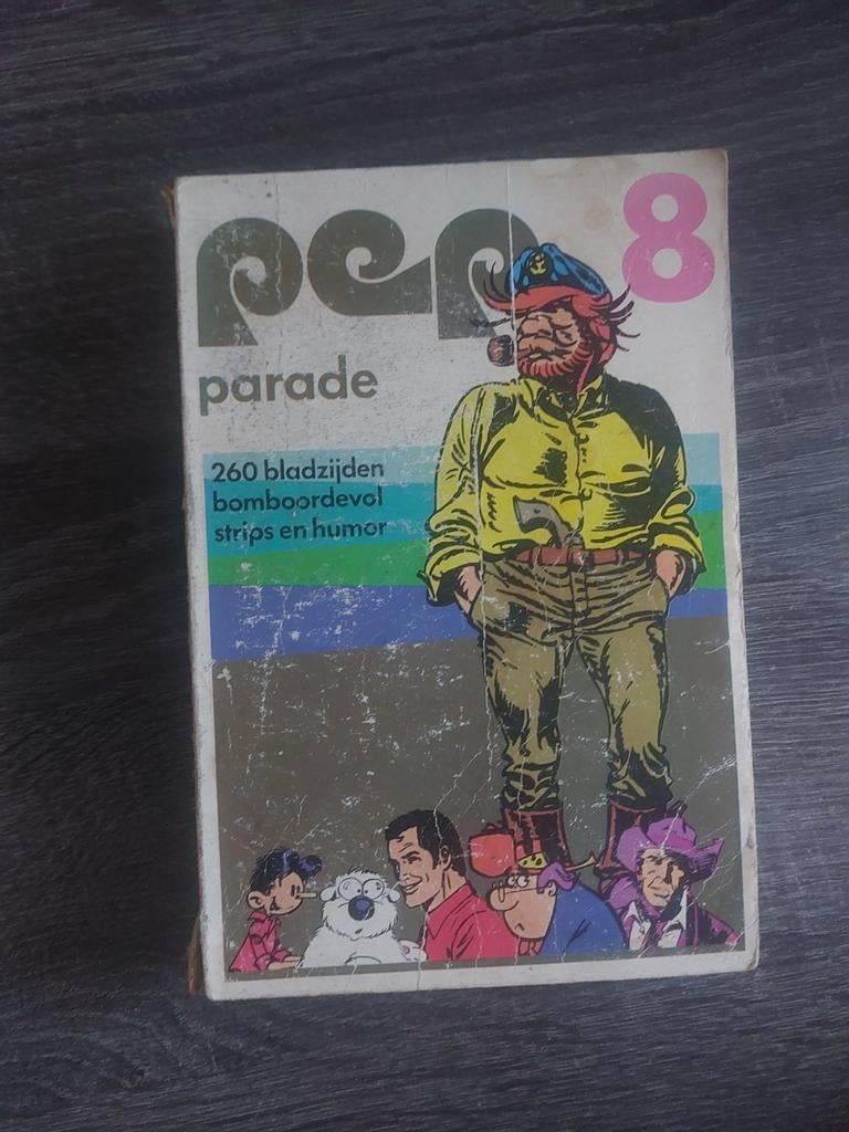 Pep Parade 8 - Bomboordevol Strips en Humor, Boeken, Eén stripboek, Ophalen of Verzenden, Gelezen, Piet Wijn