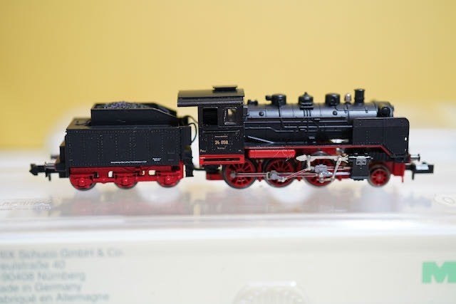 Minitrix 12027 Dampflok BR 24 058 "Steppenpferd" der DRG., Trix, Nieuw, Ophalen of Verzenden, Gelijkstroom