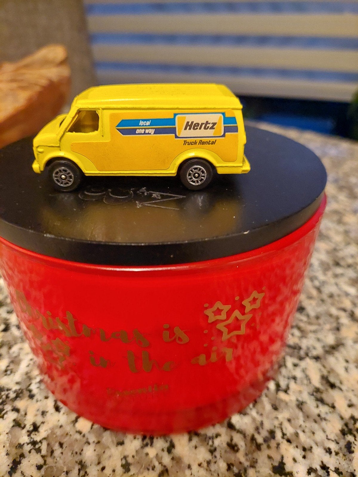 CORGI JUNIORS U.S. VAN HERTZ RENTAL TRUCK  1979., Ophalen of Verzenden, Zo goed als nieuw, Bus of Vrachtwagen