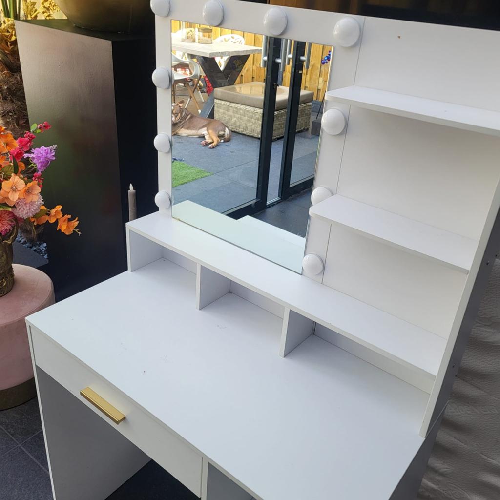 Leuke make-up tafel met lamp rondom spiegel!!!, Ophalen of Verzenden