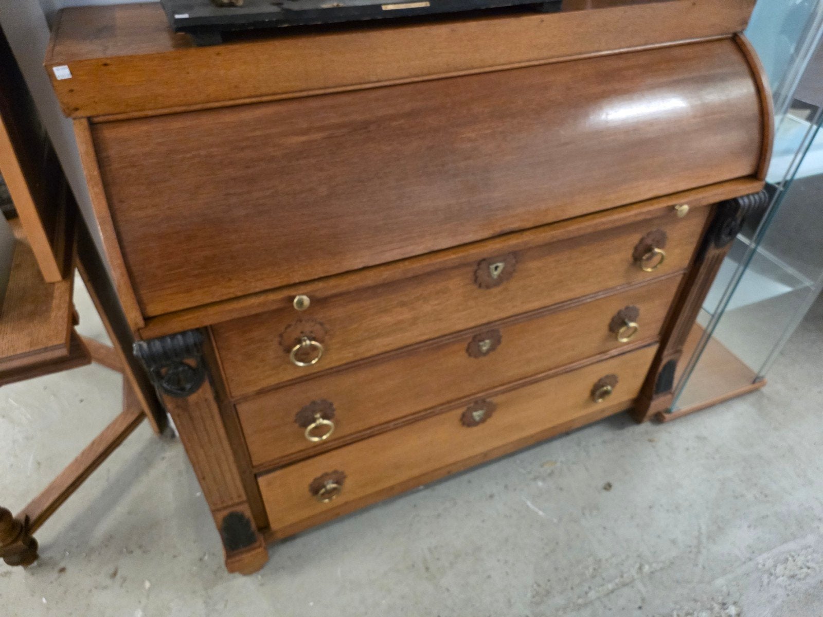Antieke secretaire, Ophalen