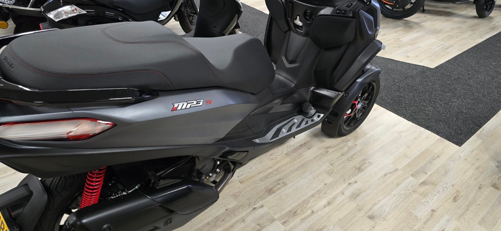 piaggio. Mp3 400 hpe sport, Fietsen en Brommers, Ophalen, 400 cc, Overige modellen, Zo goed als nieuw