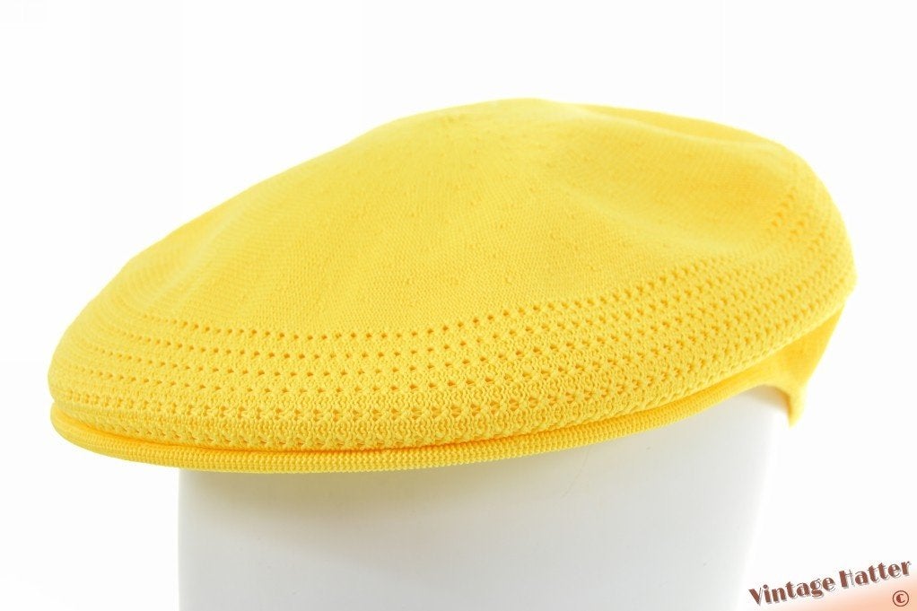 Platte pet Kangol Tropic Ventair geel 54-56 en 59-61 nieuw, Nieuw, Kangol Tropic Ventair 504, Ophalen of Verzenden, Pet