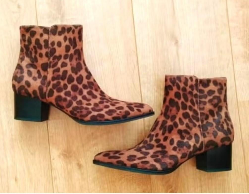 PRACHTIGE laarsjes met panter print!! (NIEUW IN DE DOOS!), Bruin, Lage of Enkellaarzen, Nieuw, Ophalen of Verzenden