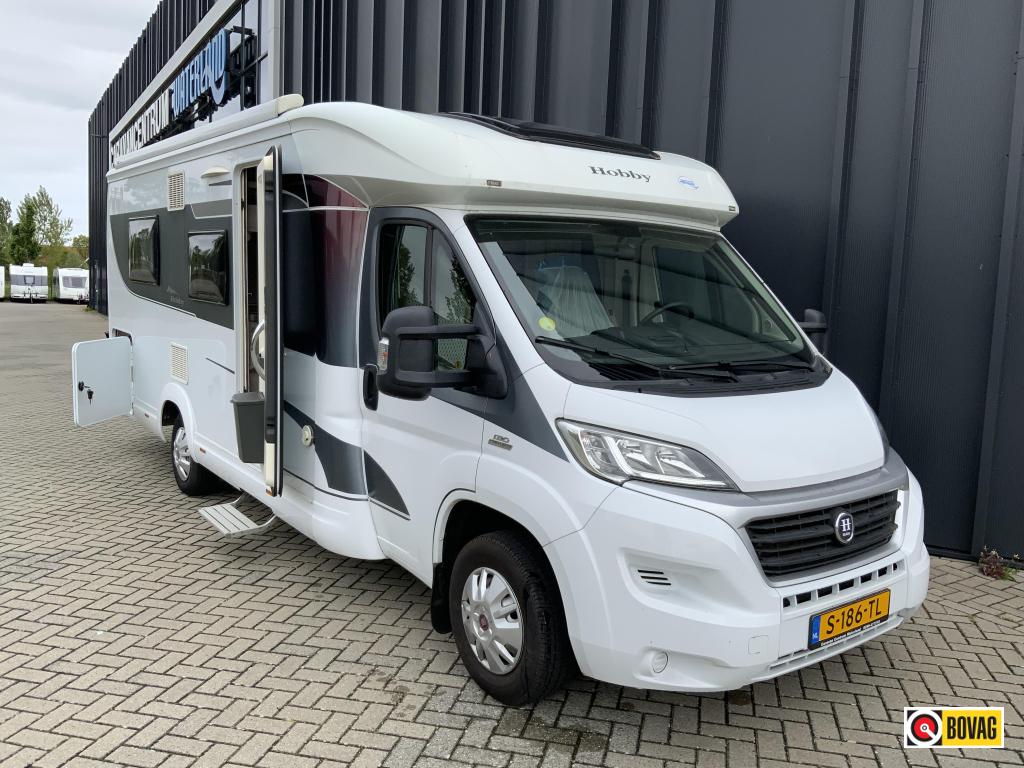 Hobby Optima T69HQ, Caravans en Kamperen, Luifel, Standaard zit, Ringverwarming, Fiat