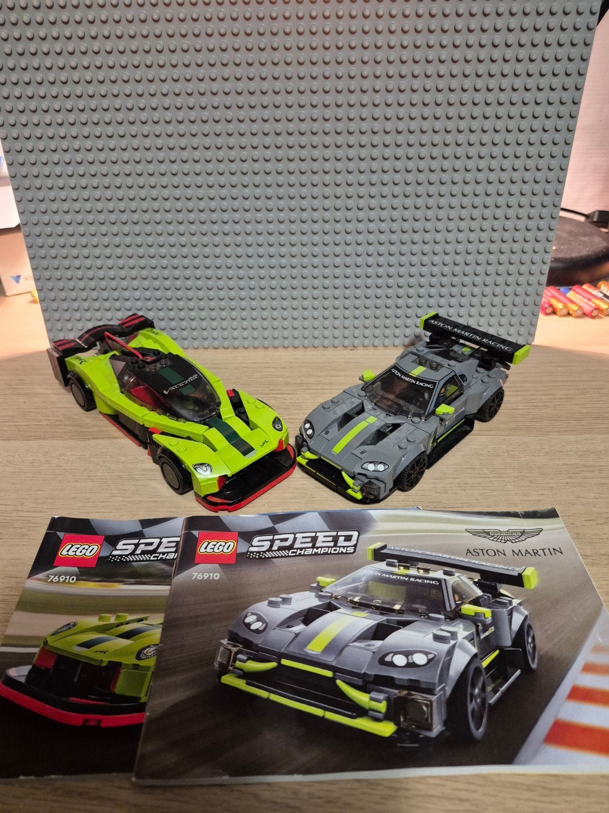 LEGO Speed Champions 76910 Aston Martin Valkyrie & Vantage, Ophalen of Verzenden, Zo goed als nieuw