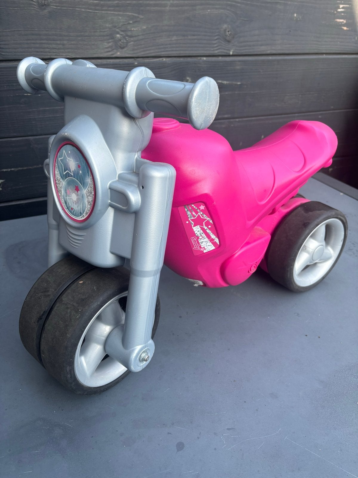 Roze Smoby Loopmotor voor Stoere Kleintjes - Zithoogte 30cm, Ophalen, Gebruikt, Loopvoertuig