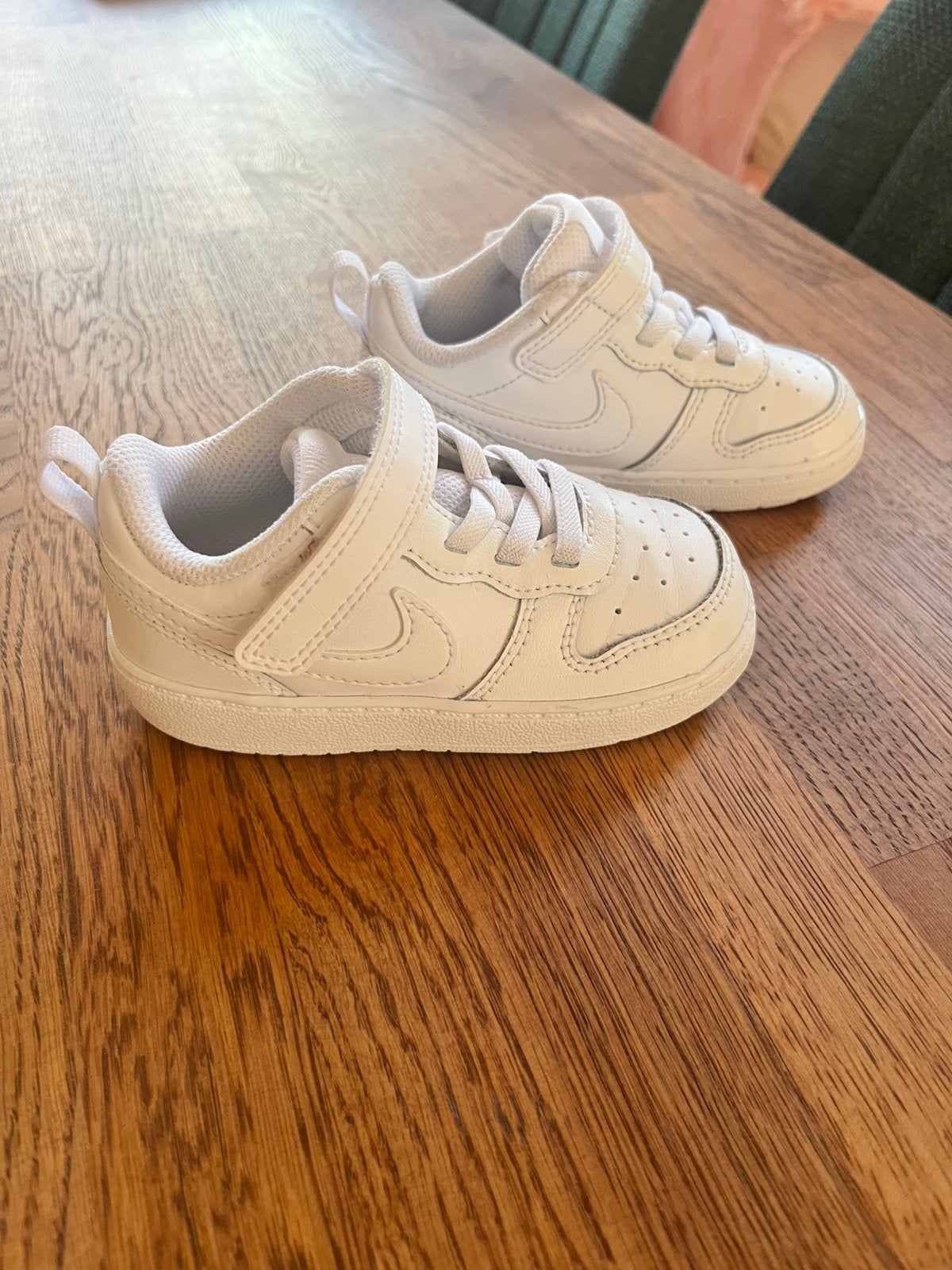 Sneakers Nike - zgan - maat 23,5, Ophalen, Zo goed als nieuw, Jongetje of Meisje, Schoentjes