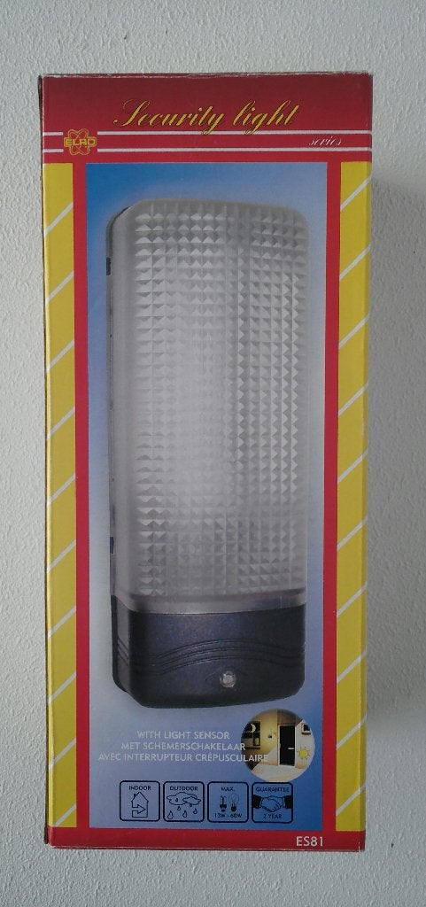ELRO Security Light met schemerschakelaar, Ophalen of Verzenden, Zo goed als nieuw, Kunststof