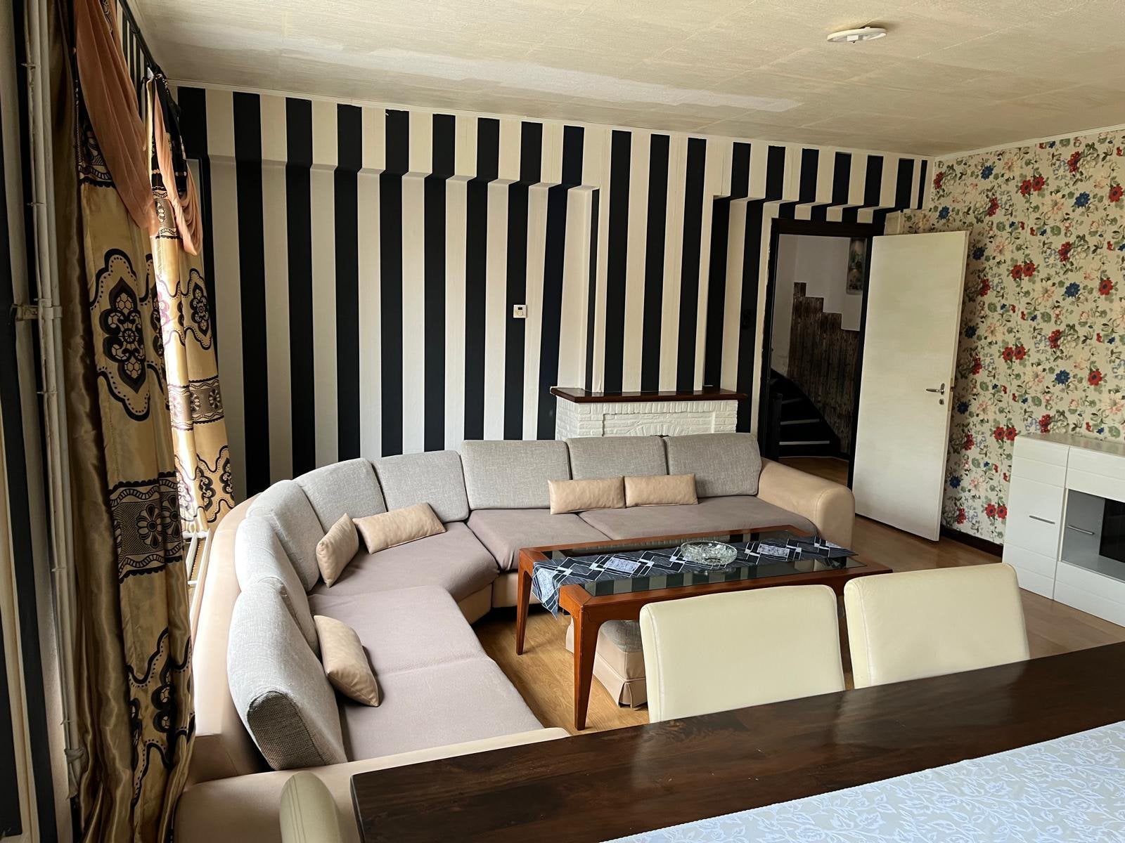 Huur woning ruim -130 m²  Maagdenberg, Venlo - 3 a 4 slpkmr, Hoekwoning, Venlo, 130 m², 5 kamers