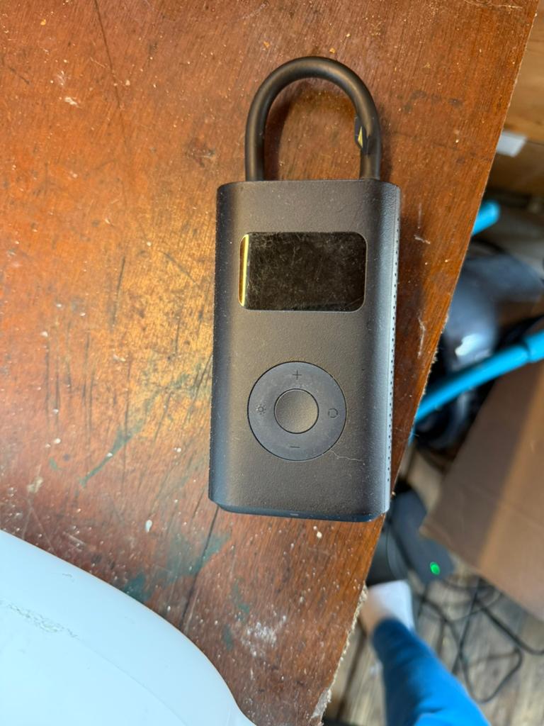 Xiaomi Elektrishce compressor, Ophalen, Drukmeter, Zo goed als nieuw