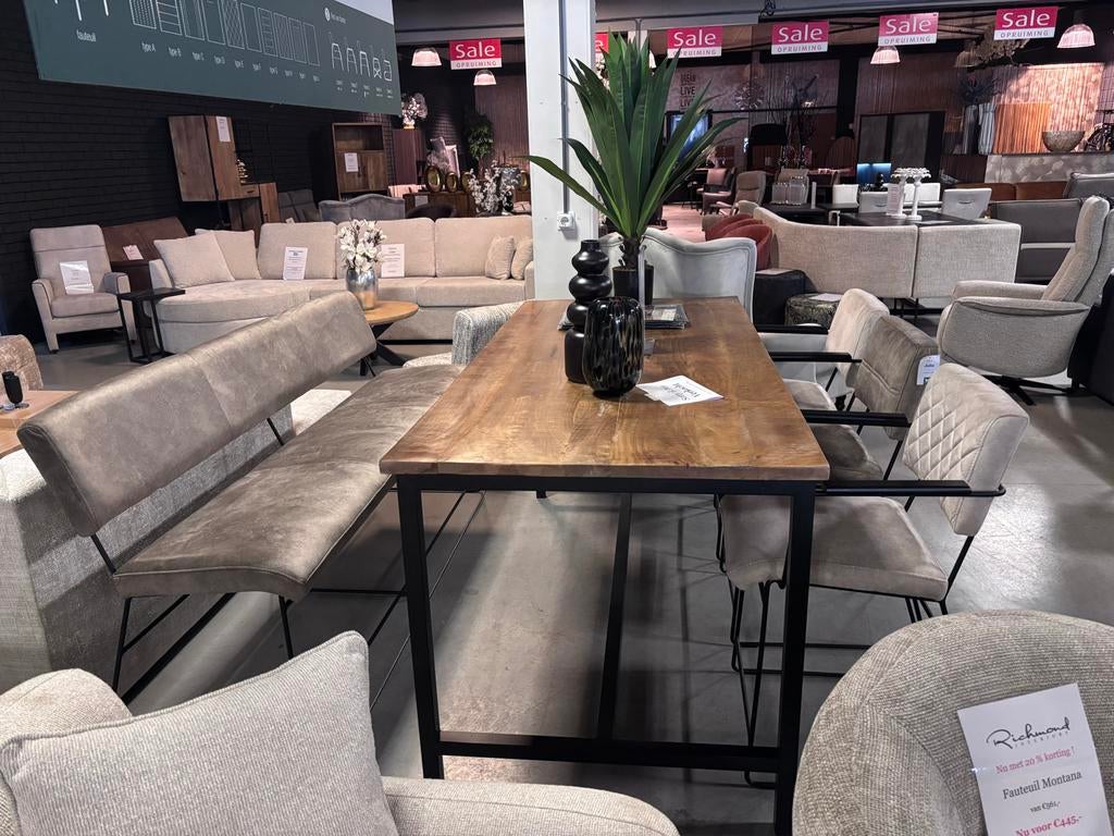 Counter stoelen en counter bank in zachte velvet stof, Ophalen, Gebruikt