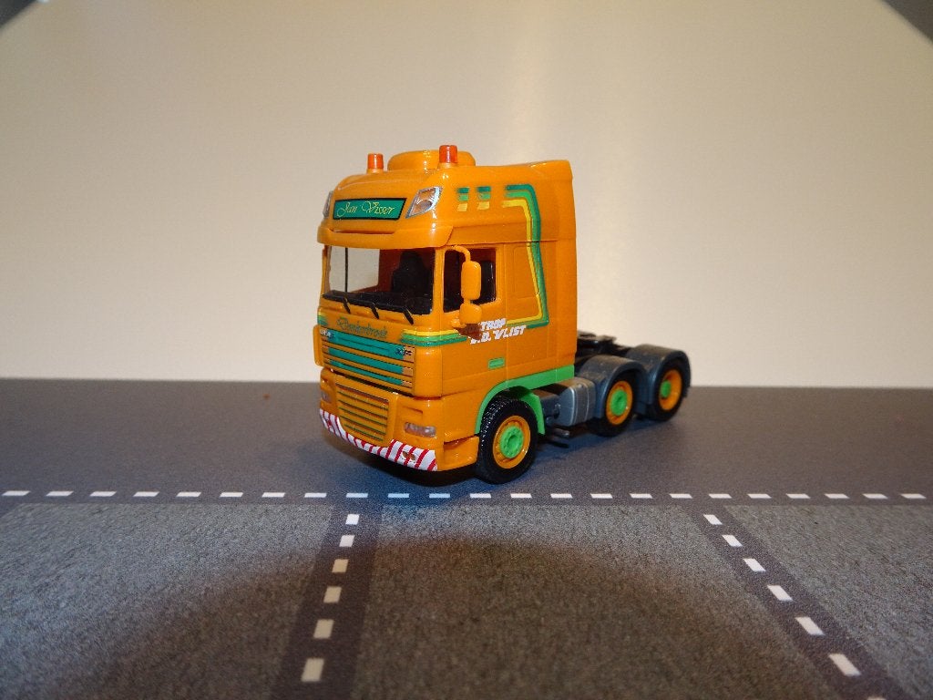 824 herpa daf xf ssc holtrop v.d.vlist jan visser 1:87 truck, Ophalen of Verzenden, Zo goed als nieuw, Bus of Vrachtwagen, Herpa