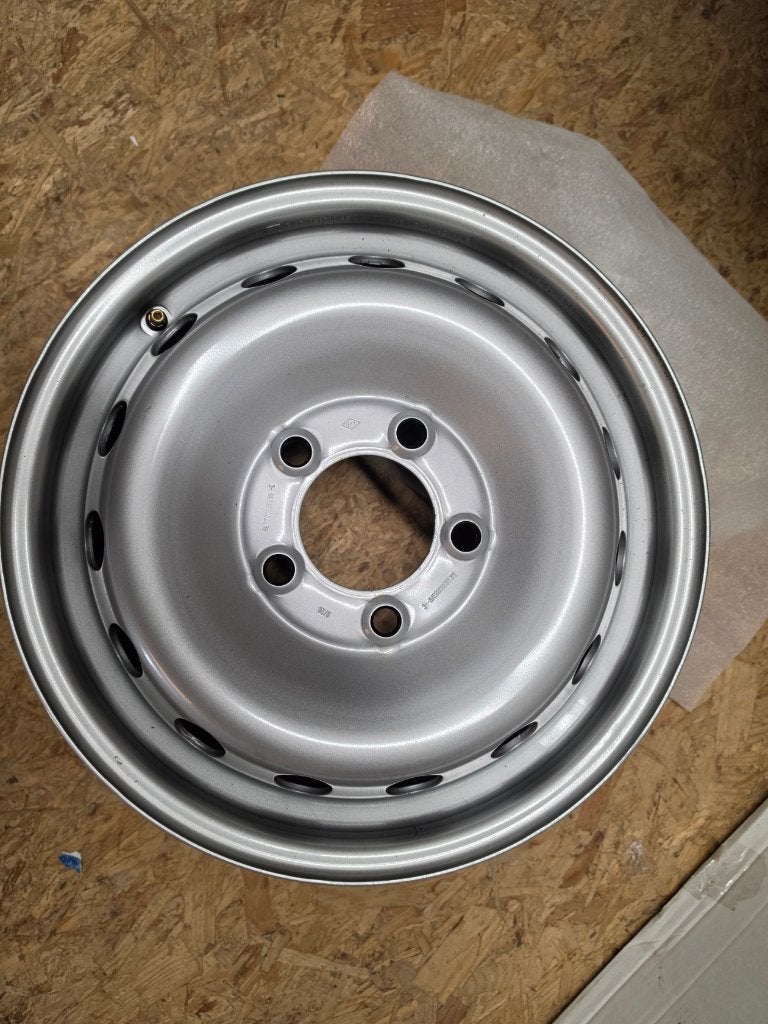 Nieuwe stalen velgen, Auto-onderdelen, Ophalen, Bestelwagen, Velg(en), 16 inch