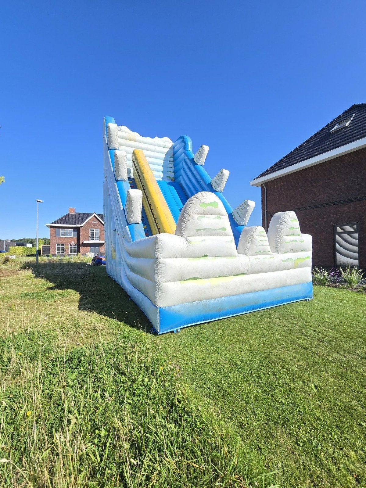 Springkussen. springkasteel. Stormbaan. Spring kussen., Hobby en Vrije tijd, Feestartikelen | Verhuur, Ophalen of Verzenden, Gebruikt