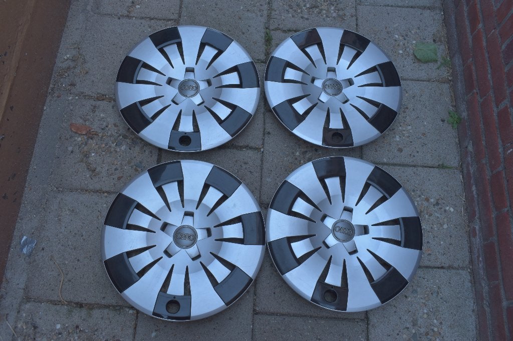 Set van 4 originele wieldoppen Audi A3 16 inch (Model 3), Ophalen of Verzenden, Gebruikt