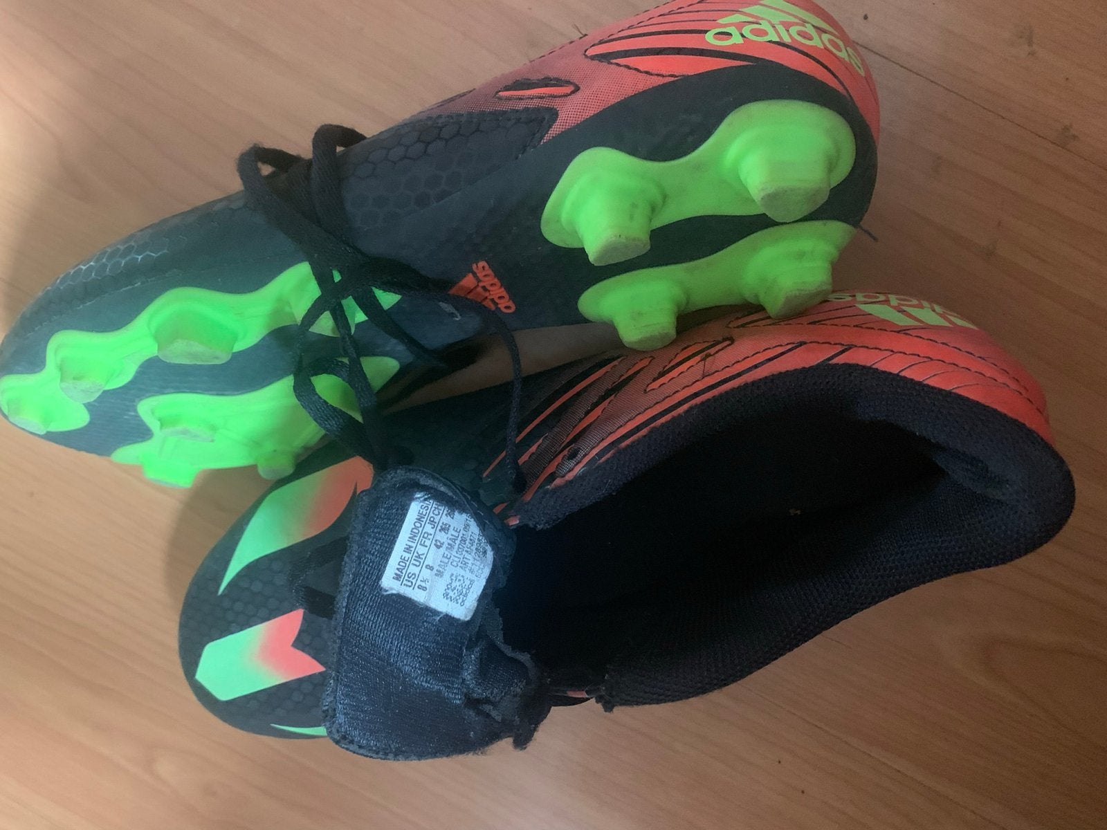 Adidas voetbalschoenen - Maat 42, Sport en Fitness, Voetbal, Ophalen of Verzenden, Gebruikt, Schoenen