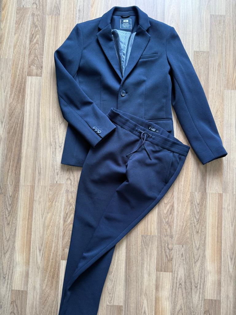 Kostuum/pak donkerblauw, Kinderen en Baby's, Kinderkleding | Maat 158, Ophalen of Verzenden, Zo goed als nieuw, Jongen, Setje