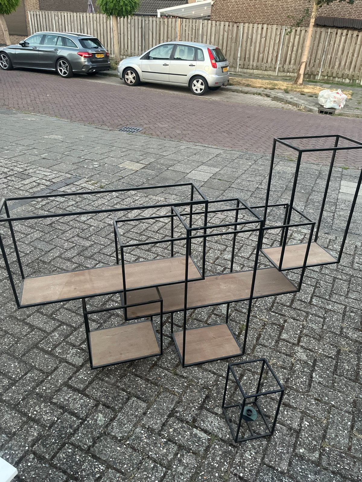 Unieke metalen wandrek met houten planken, Ophalen, Met plank(en), Gebruikt, 100 tot 150 cm