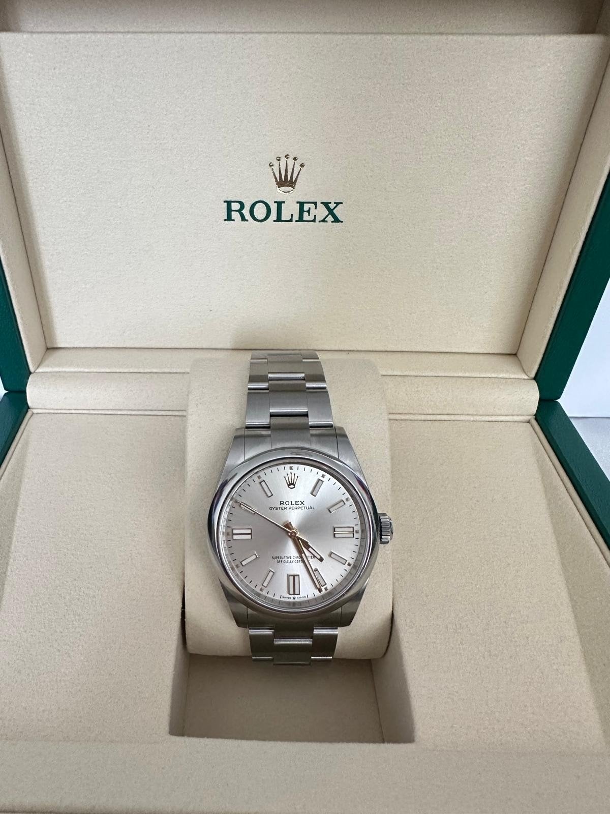 Rolex Oyster Perpetual 41mm 134300 Zilveren Wijzerplaat 2026, Staal, Polshorloge, Nieuw, Ophalen of Verzenden