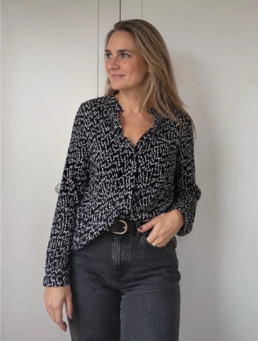 Eksept blouse met bliksemprint - Maat L, Ophalen of Verzenden, Zo goed als nieuw, Maat 42/44 (L), Zwart