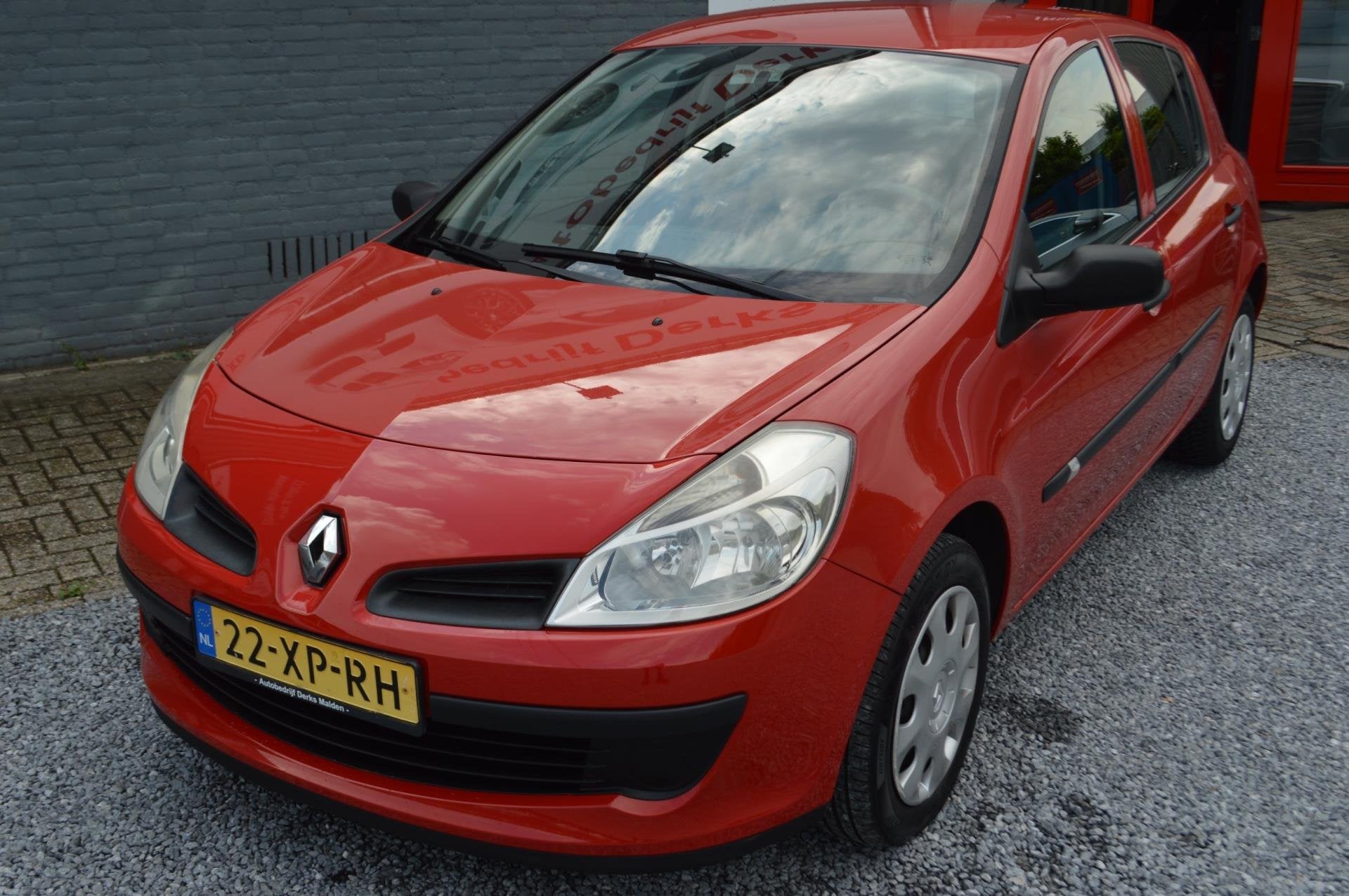 Renault Clio 1.2-16V Authentique Airco 5Drs Stuurbekrachtigi, Voorwielaandrijving, Gebruikt, 4 cilinders, Origineel Nederlands